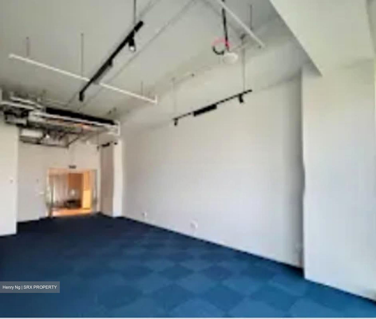 Woods Square (D25), Office #583297361